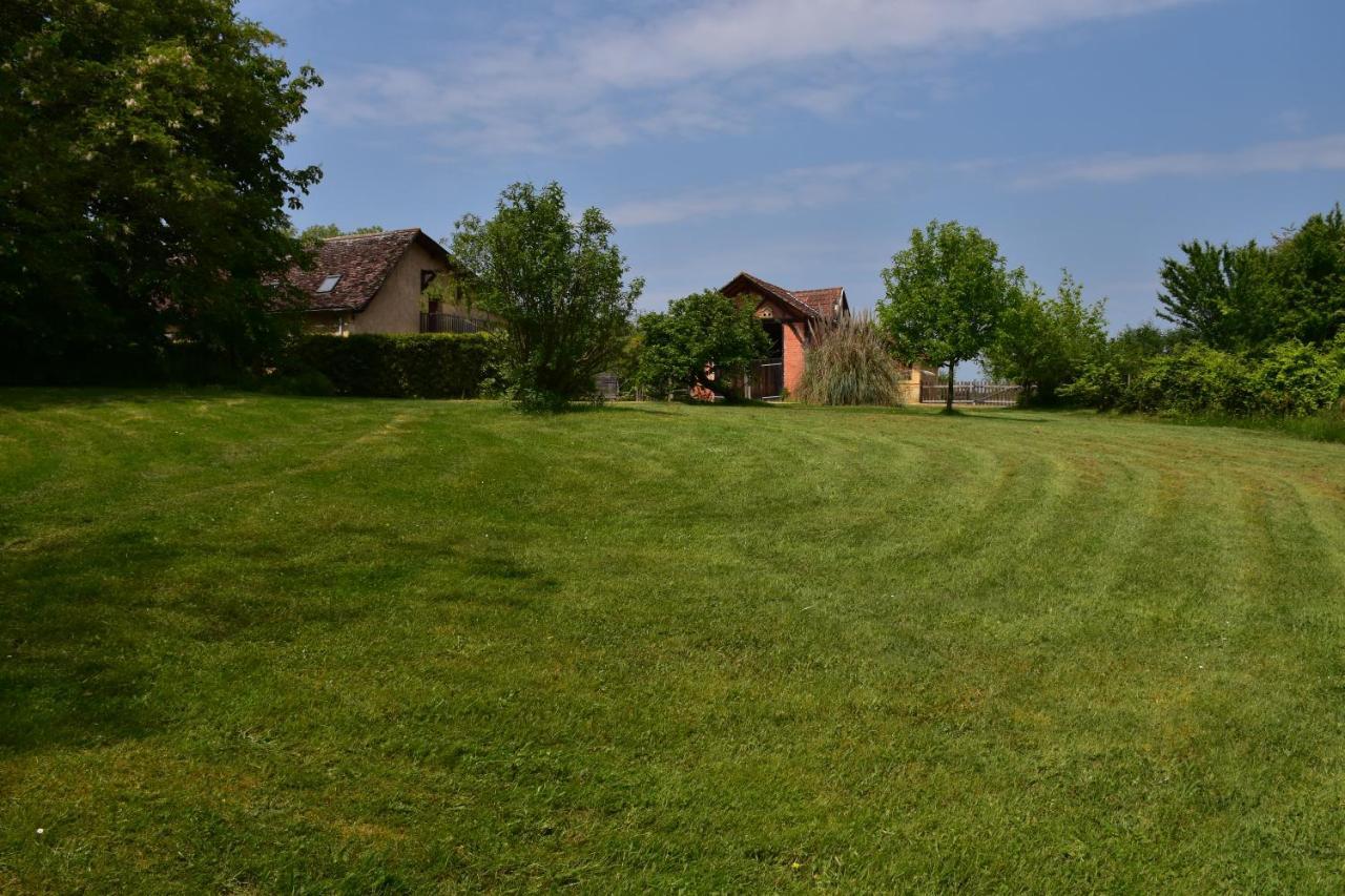 Du Vert & Du Bon Air - Linge Maison Inclus - Parking Prive Gratuit - Centre Ville Bergerac 10Mn - Domaine Bellevue Cottage En Perigord Lembras Exterior foto